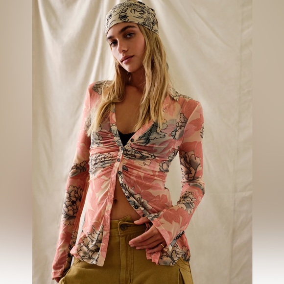 ▪️Free People Lucky Shirtee Floral Mesh Button Down Top Peach Bloom - Picture 4 of 13